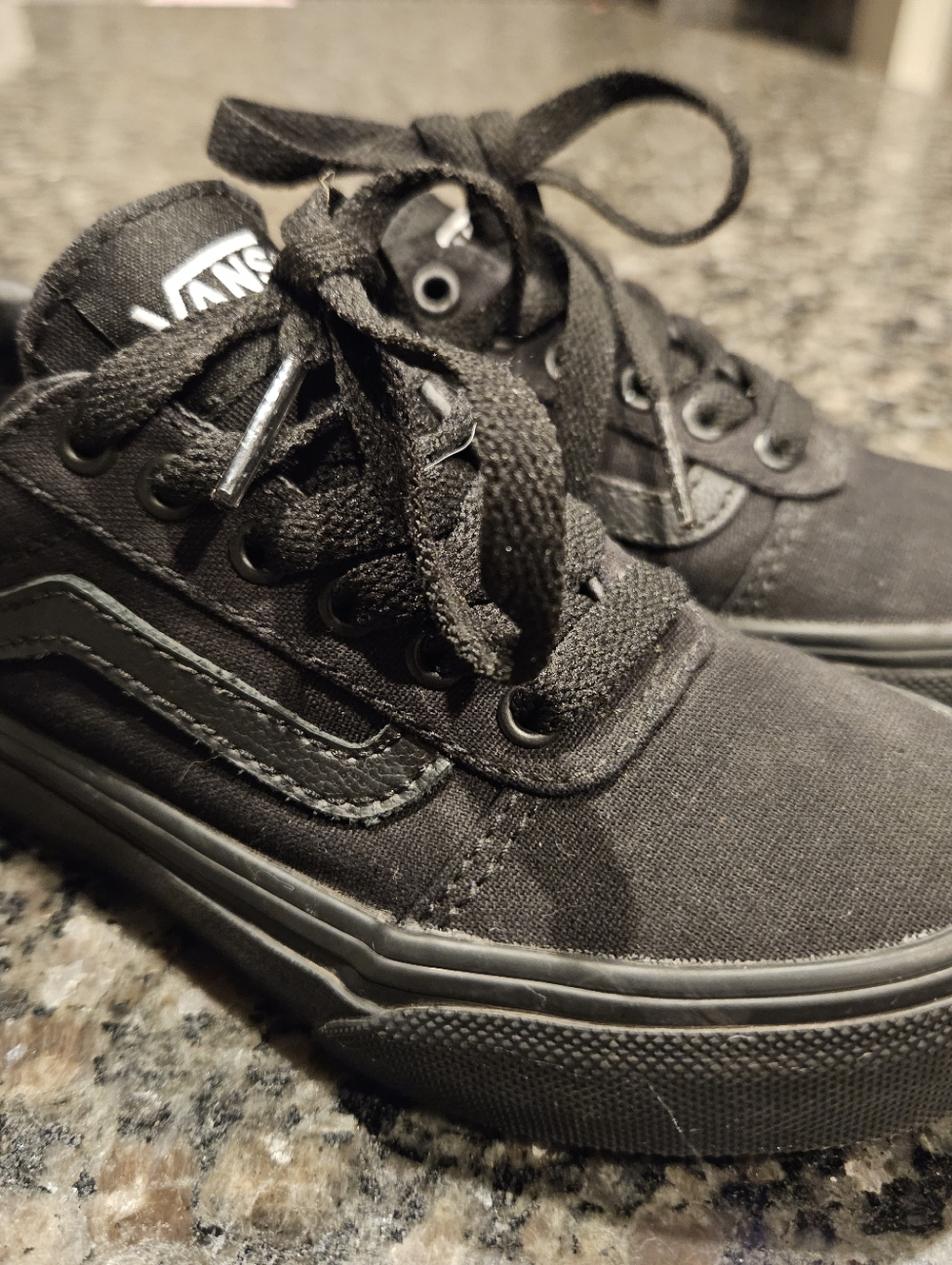 Vans Old Skool Vans Sneakers Size 11 Black - Picture 3 of 9